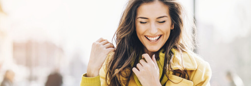 Smiling woman with healthy teeth
