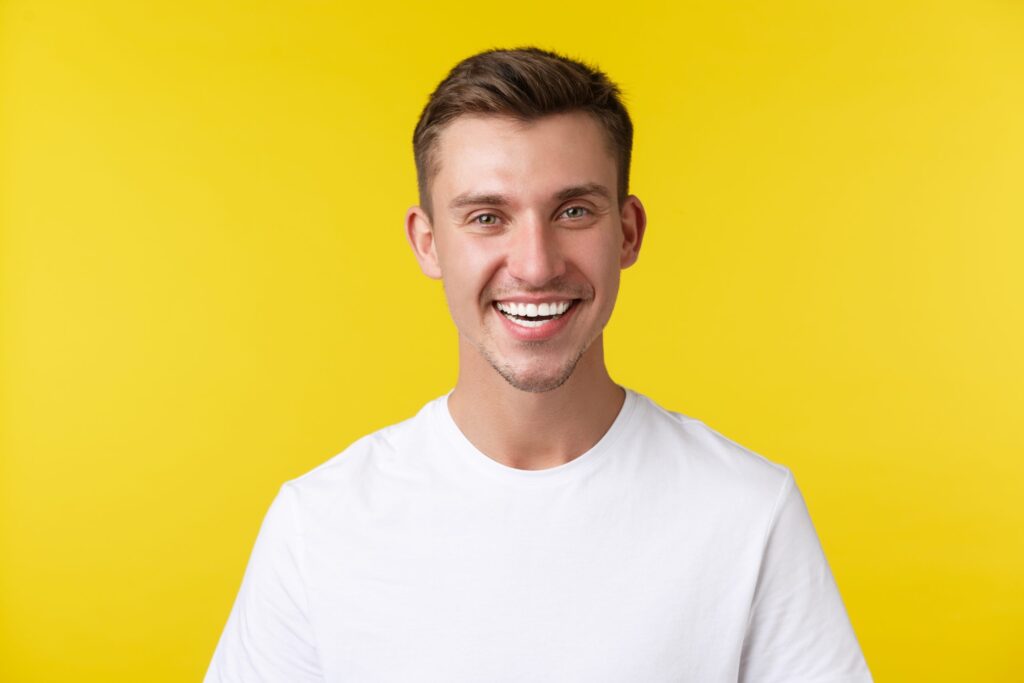 Veneers Cost: Porcelain vs Composite